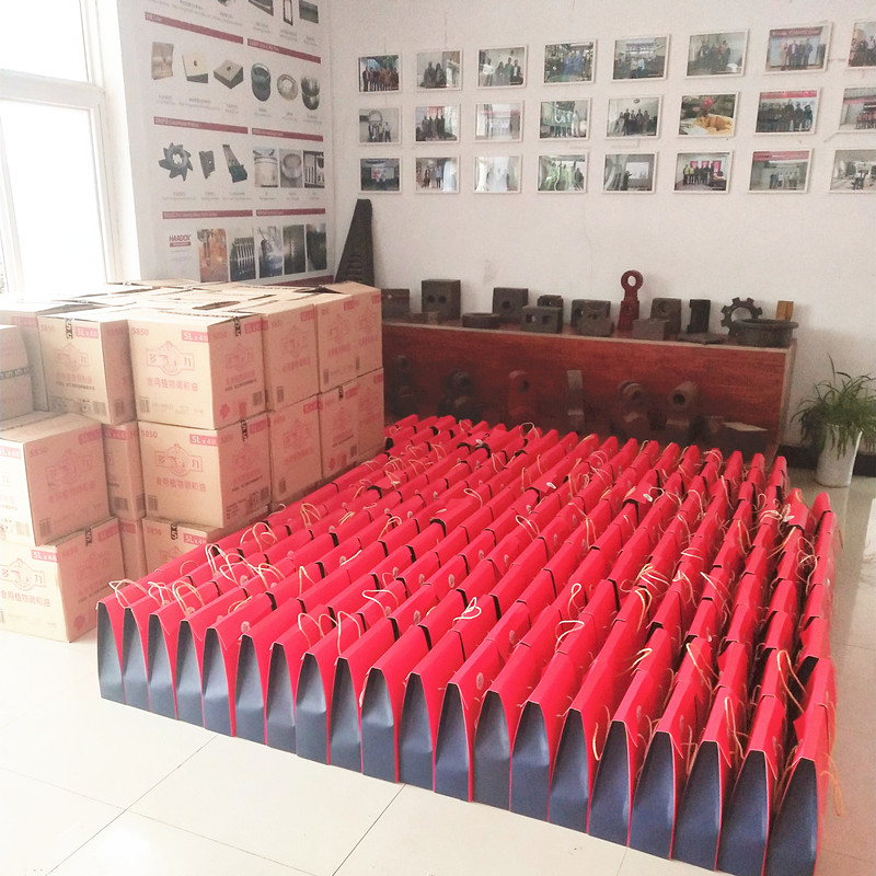 迎中秋，發(fā)禮品！洛陽(yáng)順祥祝大家中秋節(jié)快樂(lè)！